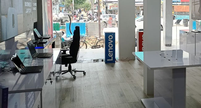 Lenovo Exclusive Showroom in ECR Palavakkam, Chennai, India