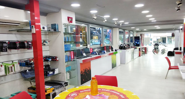 Lenovo Exclusive Showroom in Anna Nagar, Chennai, India